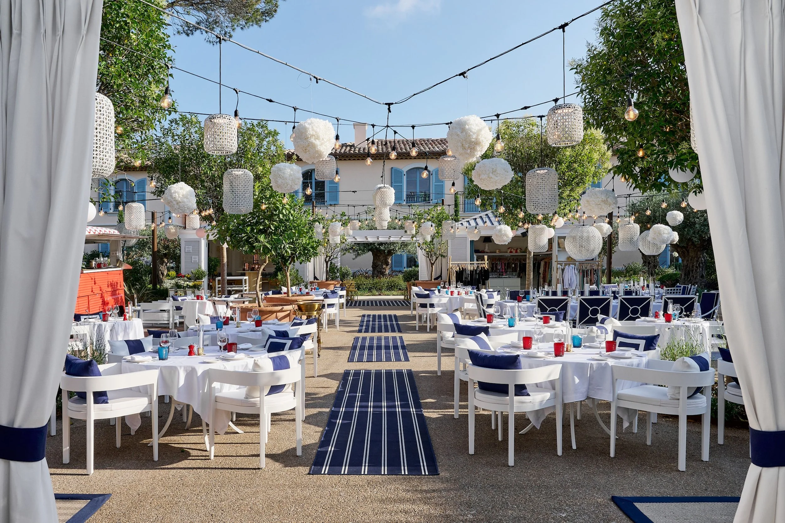   Dine alfresco at AREV Saint-Tropez’s the Strand restaurant . Photo by @LeadingHotelsoftheWorld 