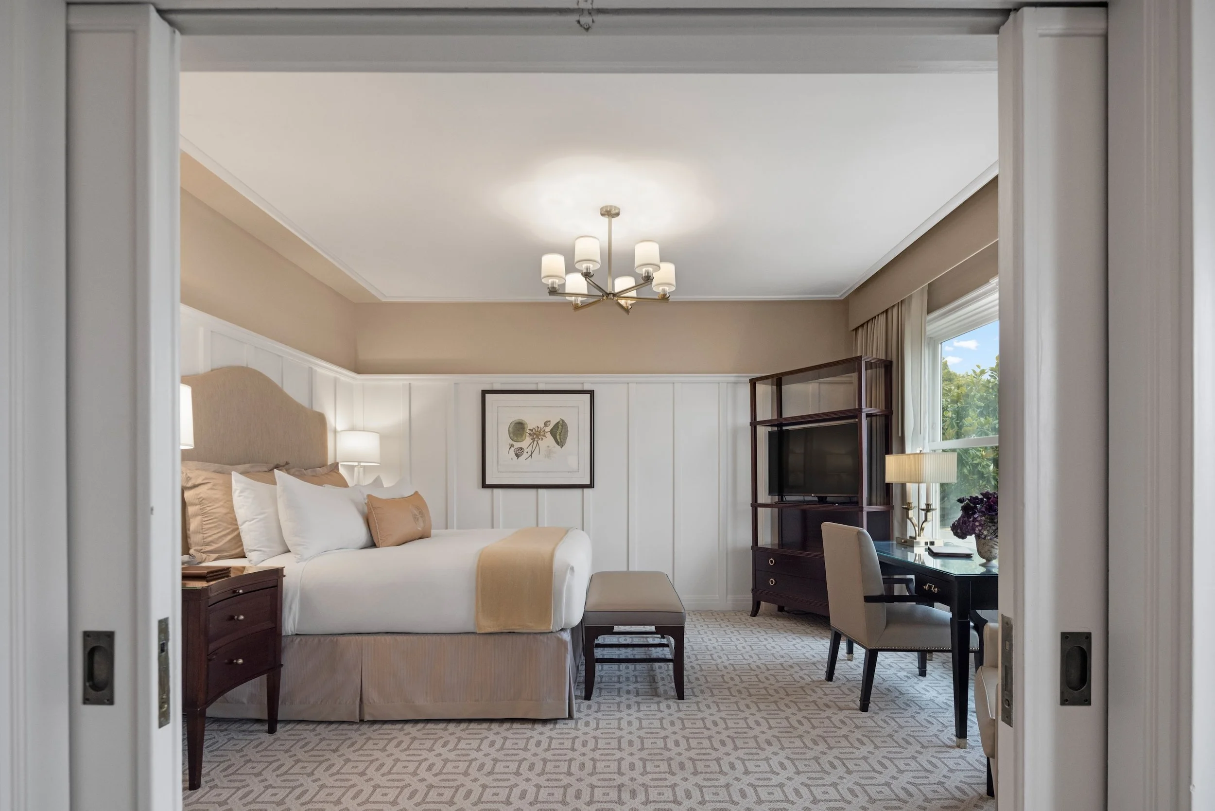   An overnight at Hotel Drisco is like staying at a friend’s swanky Pac Heights home . Photo courtesy of Hotel Drisco 