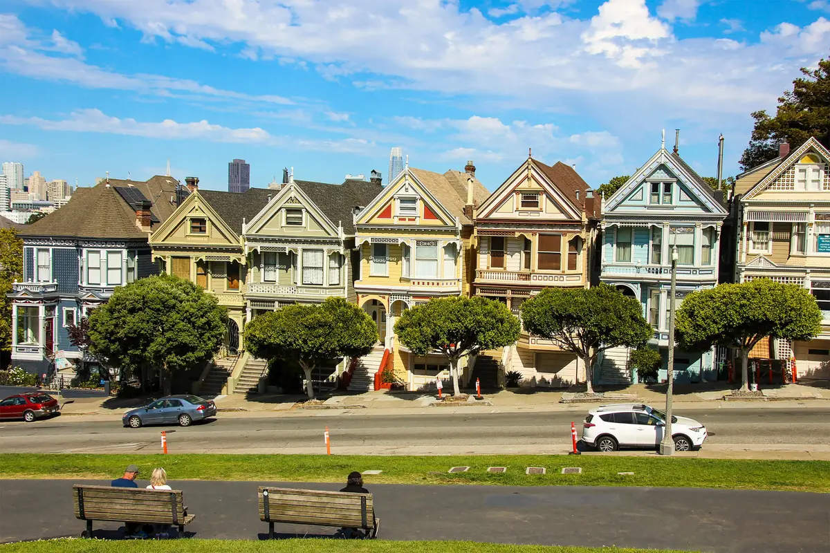view of painted lady houses in San Francisco park
