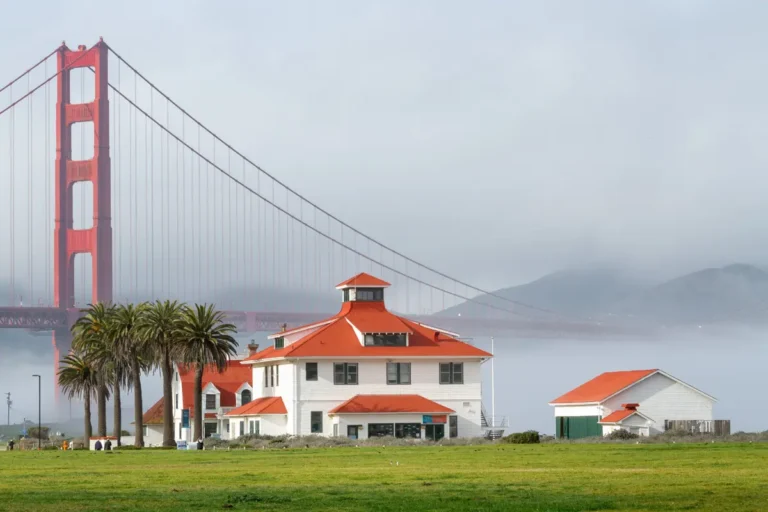 crissy field houses with bridge in background