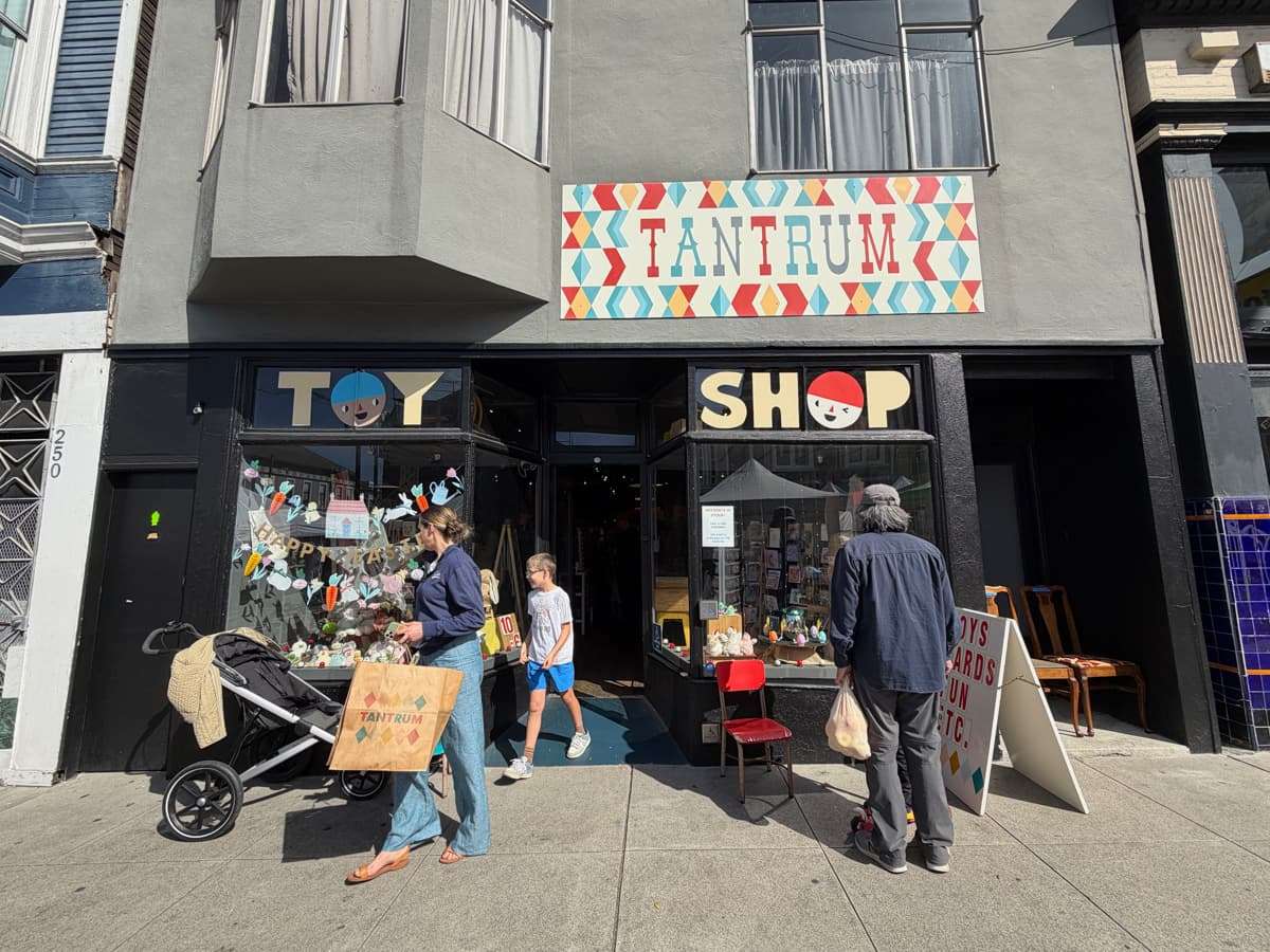 tantrum toy store clement street