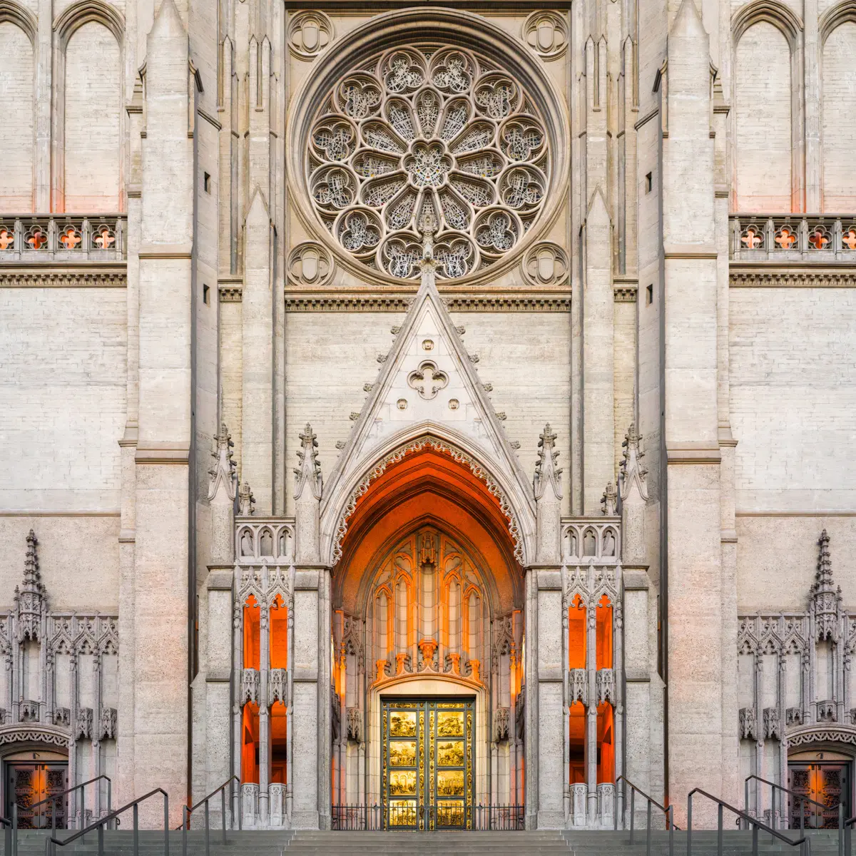 doors of grace cathedral san francisco