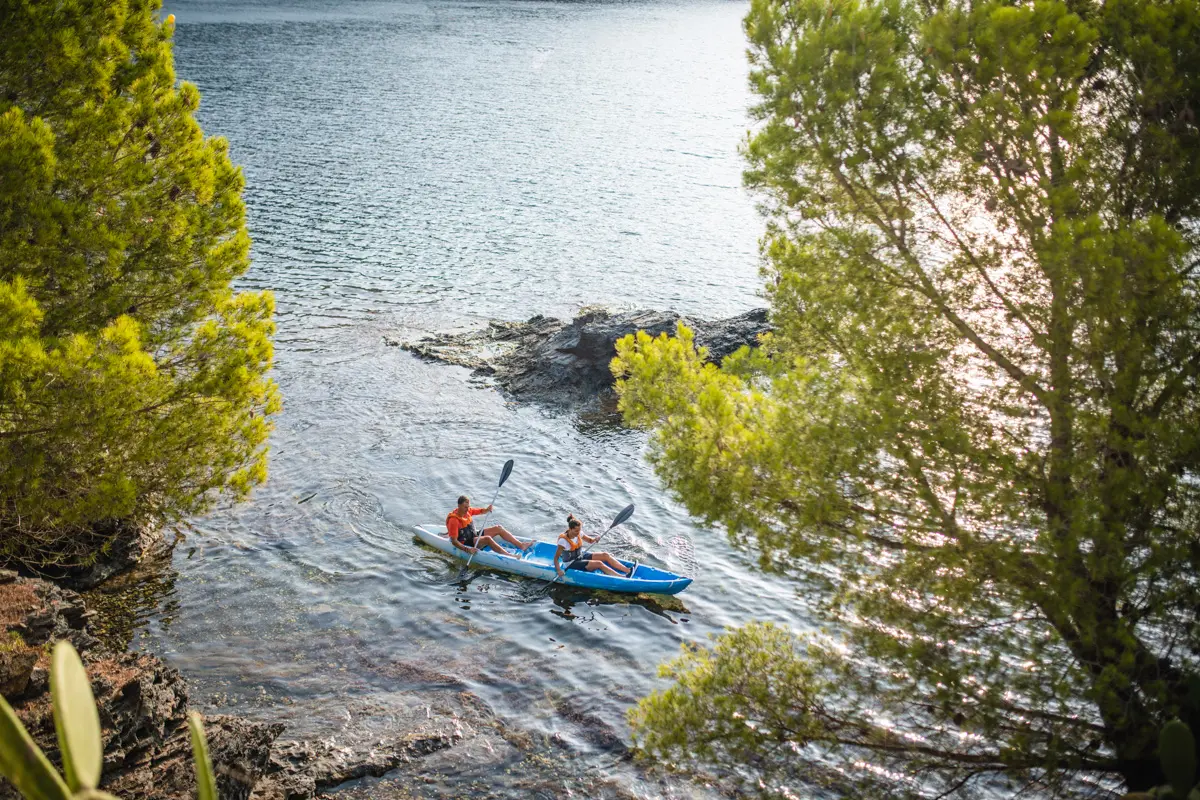 kayaking on the french riviera