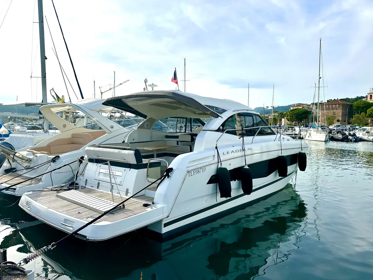 boat in sainte maxime harbor booked via the click and boat app