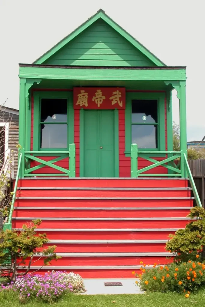 Kwan Tai Temple in Mendocino