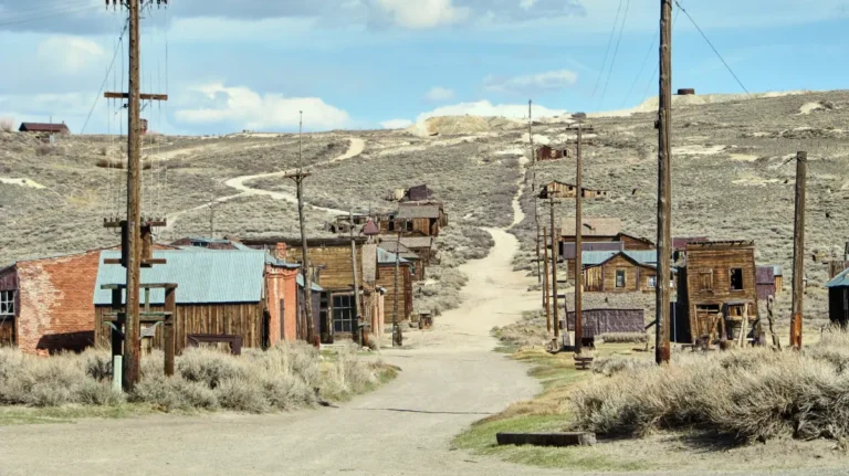 Abandoned buildings in Bodie State Historic Park