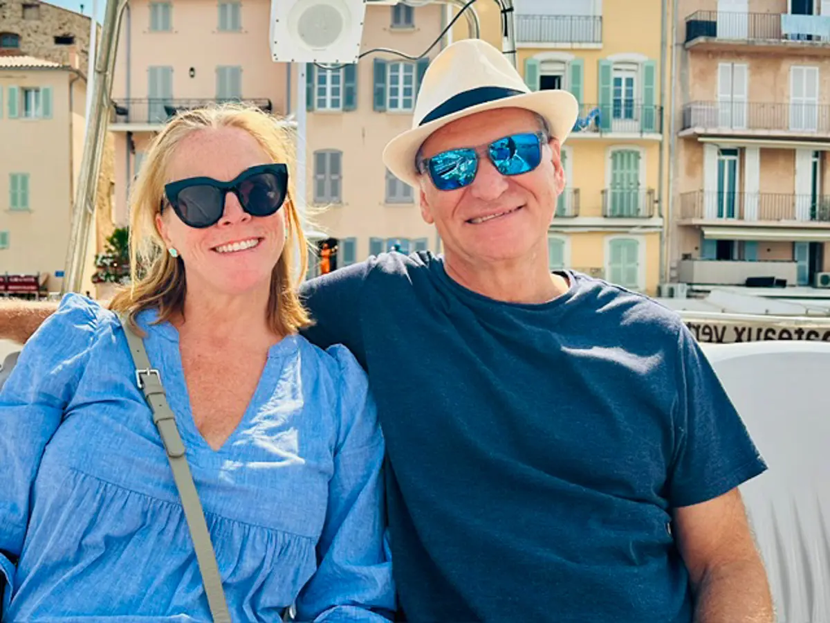 couple in saint tropez